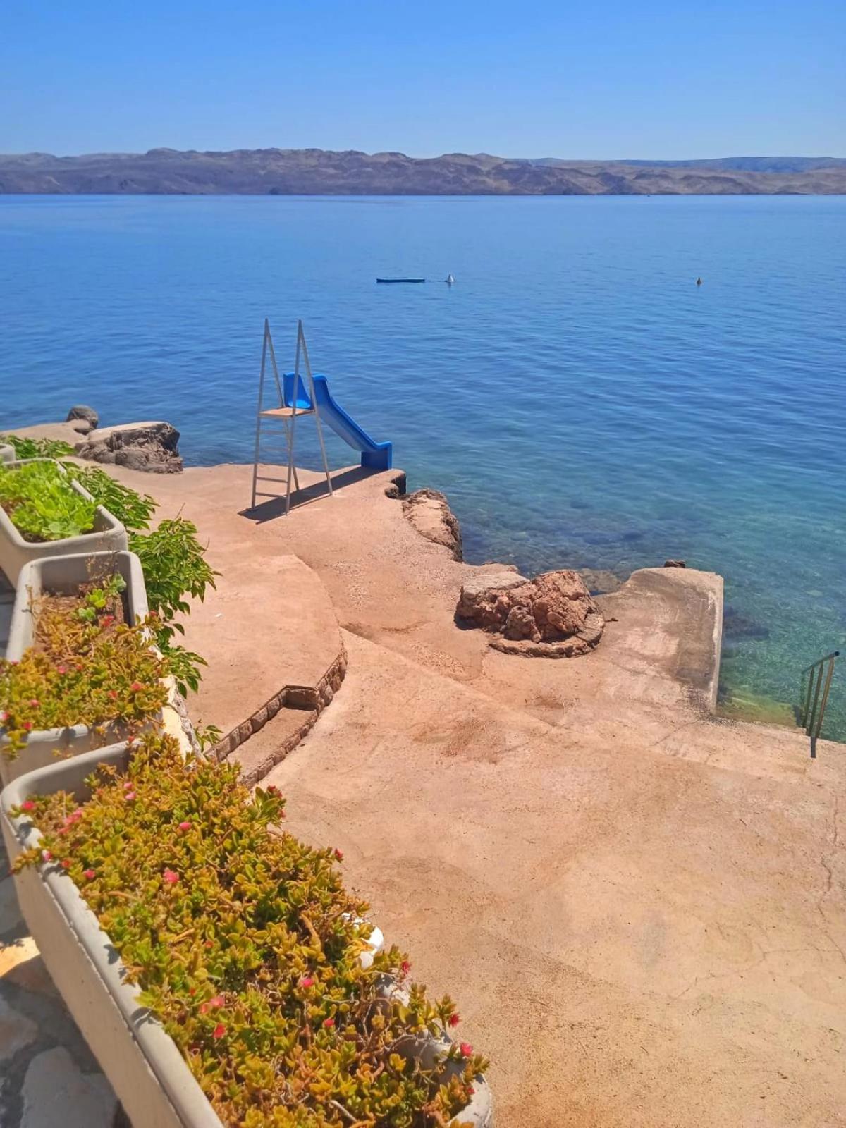 Beachfront House Ivana With Pool - Renovated 2025 Cesarica Exteriér fotografie