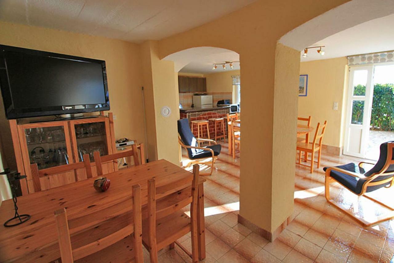 Beachfront House Ivana With Pool - Renovated 2025 Cesarica Exteriér fotografie