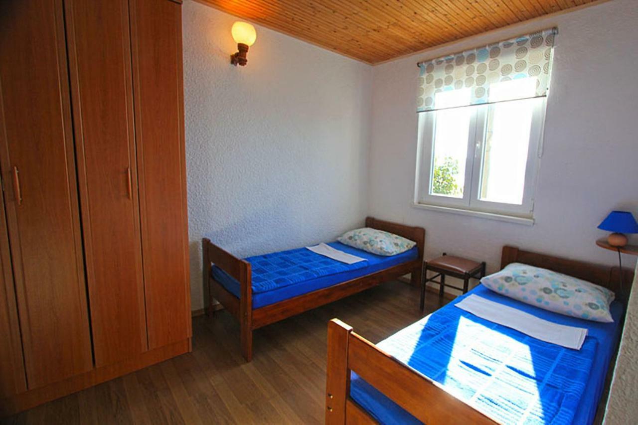 Beachfront House Ivana With Pool - Renovated 2025 Cesarica Exteriér fotografie